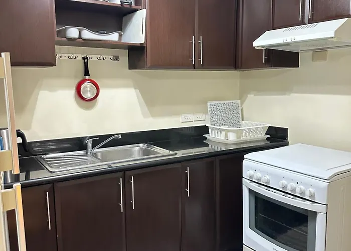 Apartment 1-bedroom With Pool Across Naia Terminal 3