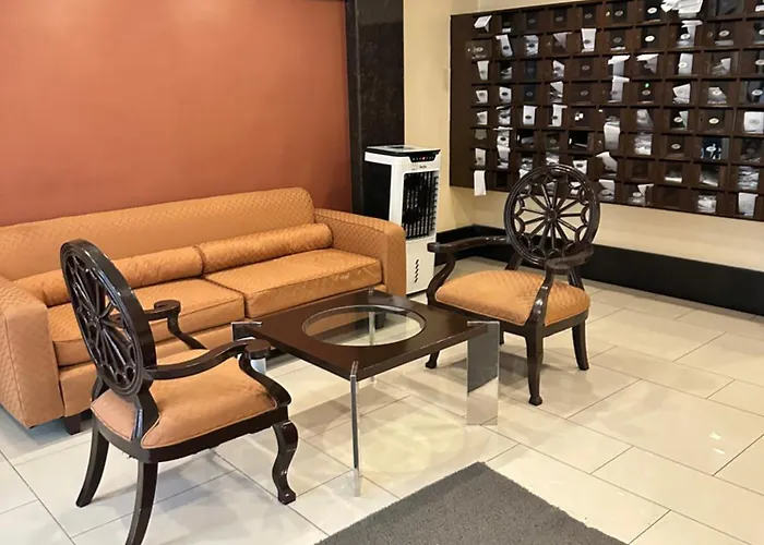 1-bedroom With Pool Across Naia Terminal 3 Apartment